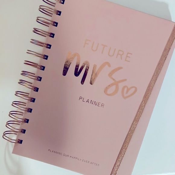 Future Mrs Planner : Engagement Gift - Picture 1 of 5